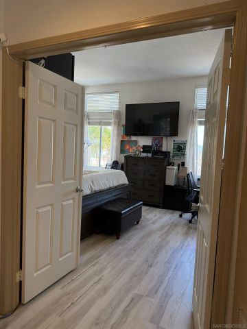 1676 W 11th Ave, Escondido, CA 92029