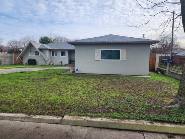 2006 Norman Way, Modesto, CA 95350