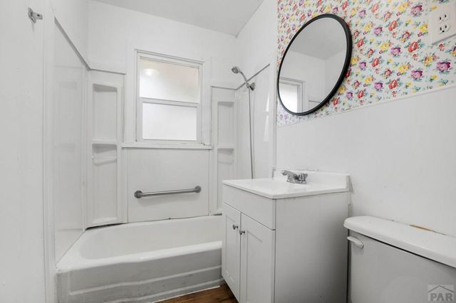 2105 E 5th St, Pueblo, CO 81001