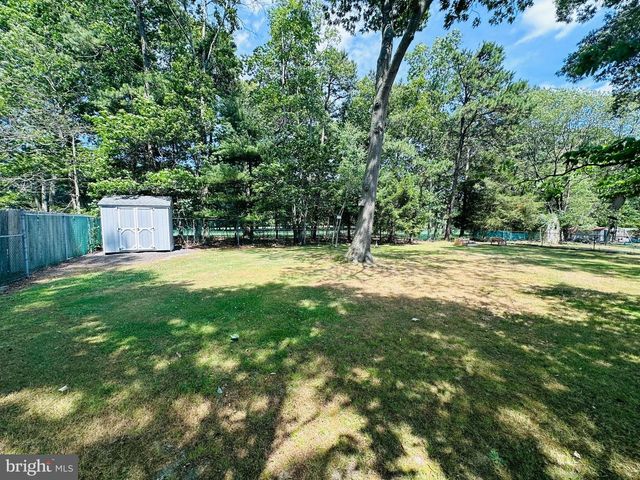 33 COUNTRY CLUB BLVD, Little Egg Harbor Twp, NJ 08087
