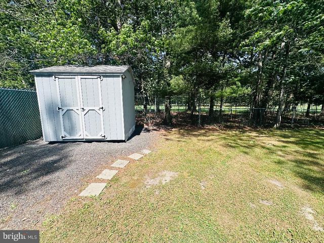 33 COUNTRY CLUB BLVD, Little Egg Harbor Twp, NJ 08087
