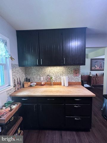 33 COUNTRY CLUB BLVD, Little Egg Harbor Twp, NJ 08087