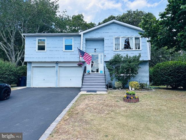 33 COUNTRY CLUB BLVD, Little Egg Harbor Twp, NJ 08087