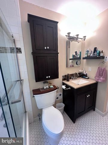 33 COUNTRY CLUB BLVD, Little Egg Harbor Twp, NJ 08087