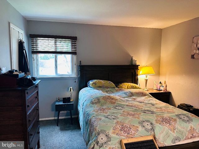 33 COUNTRY CLUB BLVD, Little Egg Harbor Twp, NJ 08087