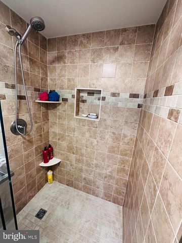 33 COUNTRY CLUB BLVD, Little Egg Harbor Twp, NJ 08087