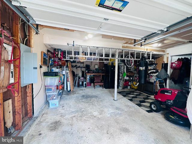 33 COUNTRY CLUB BLVD, Little Egg Harbor Twp, NJ 08087