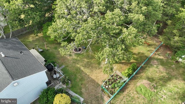 33 COUNTRY CLUB BLVD, Little Egg Harbor Twp, NJ 08087