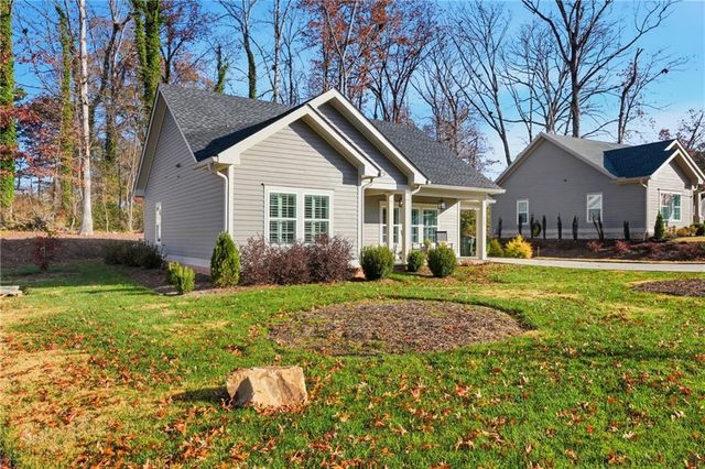 111 Smith Court, Clarkesville, GA 30523