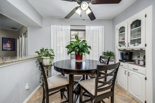 1538 Glenhill Lane, Lewisville, TX 75077