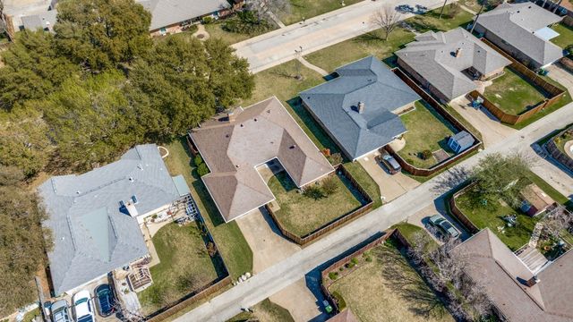 1538 Glenhill Lane, Lewisville, TX 75077