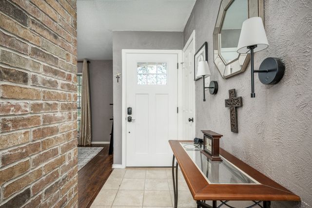 1538 Glenhill Lane, Lewisville, TX 75077