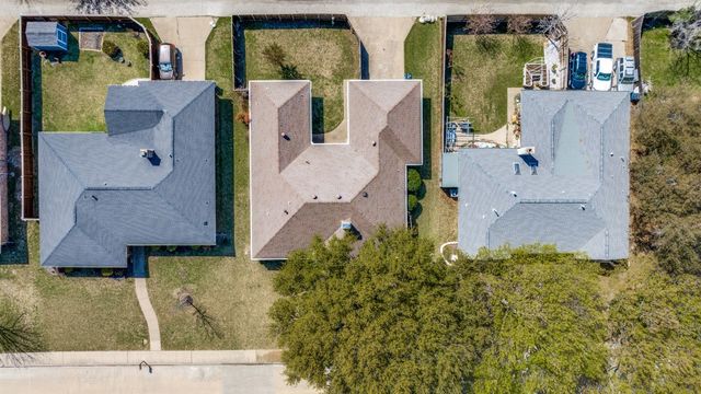 1538 Glenhill Lane, Lewisville, TX 75077