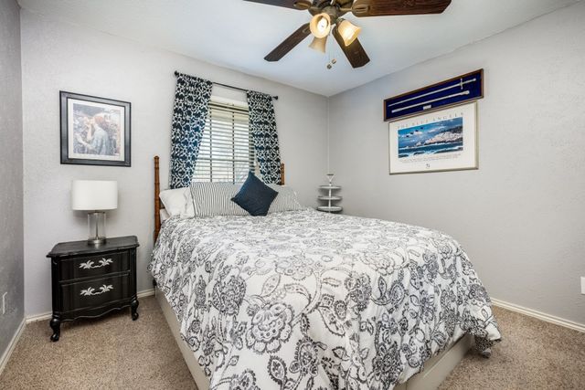 1538 Glenhill Lane, Lewisville, TX 75077