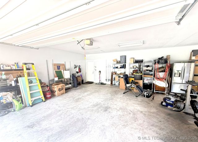 11266 Blackjack Oak Circle, Kingston, OK 73439