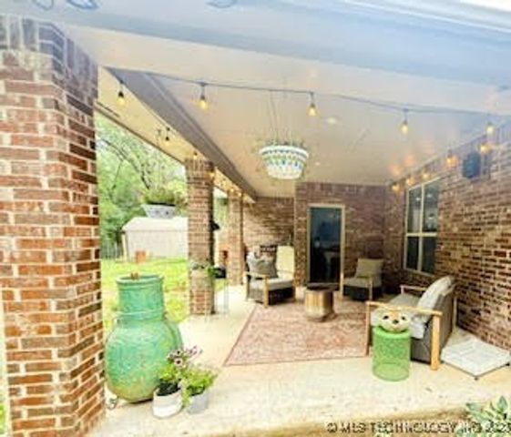 11266 Blackjack Oak Circle, Kingston, OK 73439