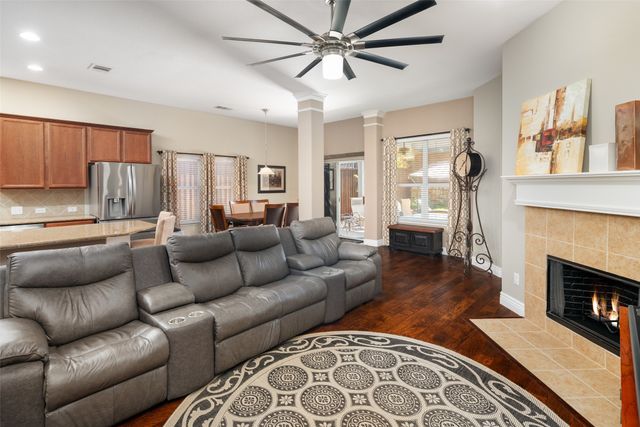 2809 Glendale Way, Mckinney, TX 75071