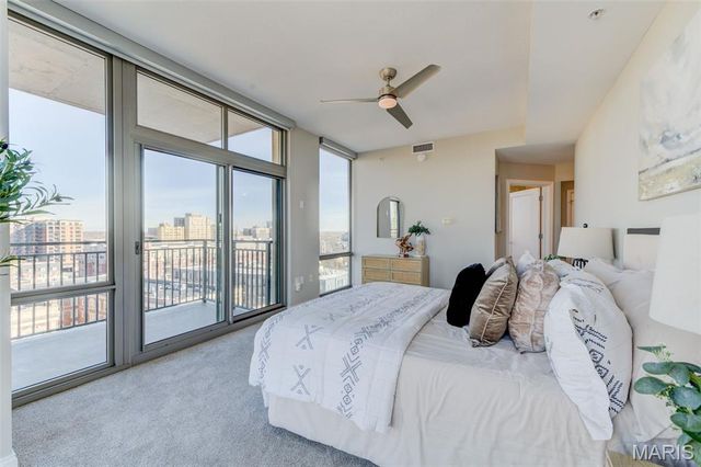 4909 Laclede Avenue 1206, St Louis, MO 63108