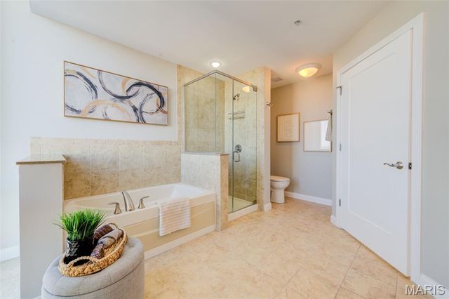 4909 Laclede Avenue 1206, St Louis, MO 63108