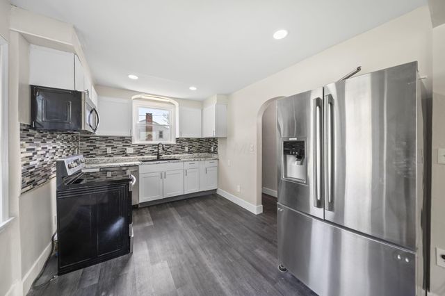 1676 E Lakeview Avenue, Columbus, OH 43224