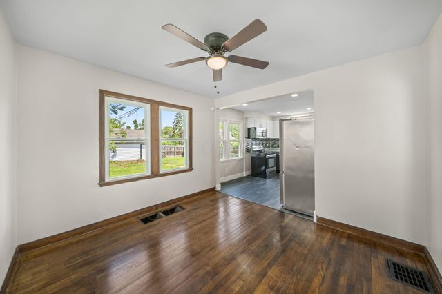 1676 E Lakeview Avenue, Columbus, OH 43224