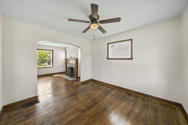 1676 E Lakeview Avenue, Columbus, OH 43224
