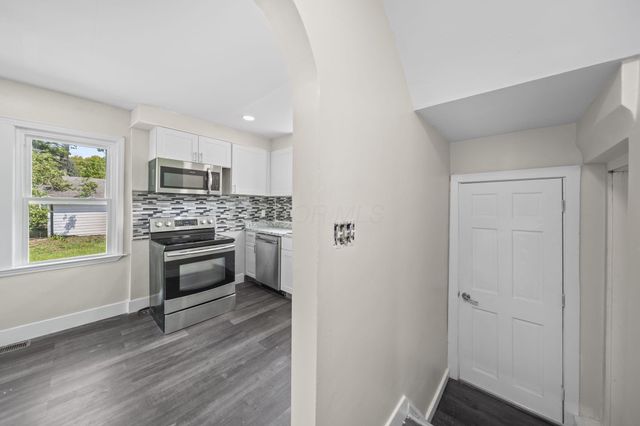 1676 E Lakeview Avenue, Columbus, OH 43224
