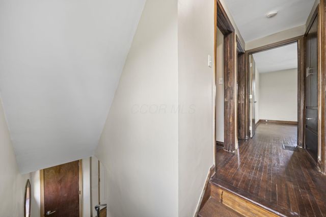 1676 E Lakeview Avenue, Columbus, OH 43224