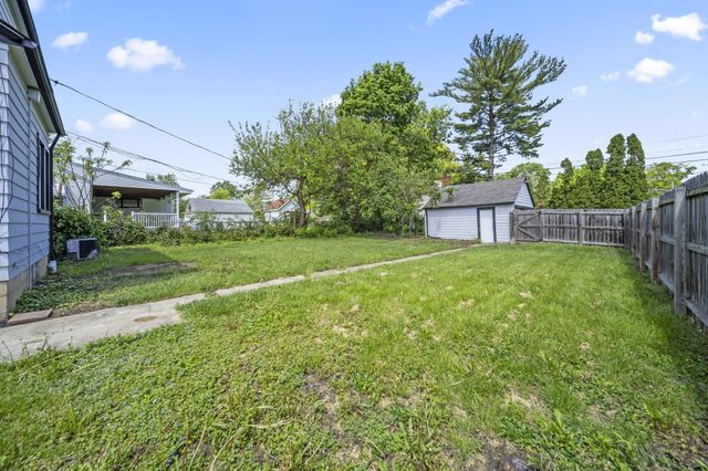 1676 E Lakeview Avenue, Columbus, OH 43224