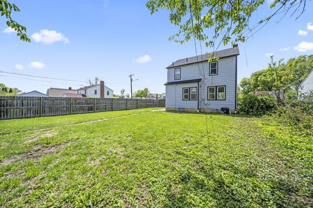 1676 E Lakeview Avenue, Columbus, OH 43224