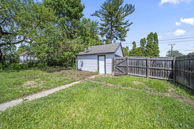 1676 E Lakeview Avenue, Columbus, OH 43224