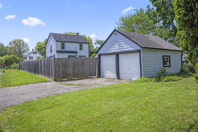 1676 E Lakeview Avenue, Columbus, OH 43224