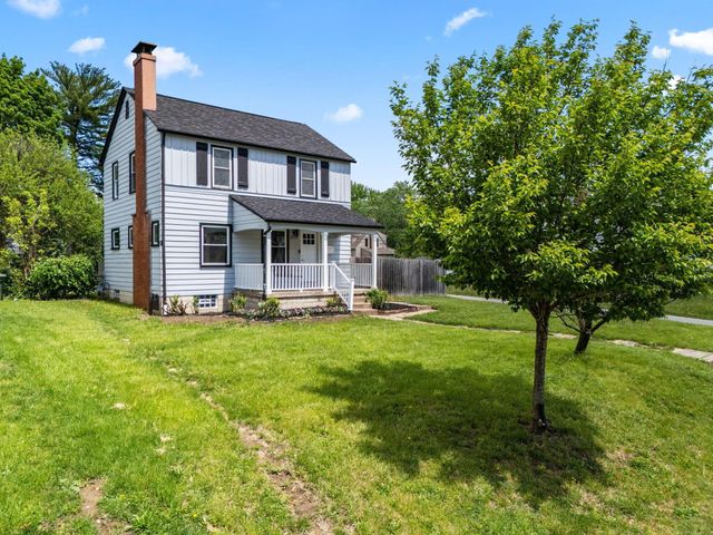 1676 E Lakeview Avenue, Columbus, OH 43224