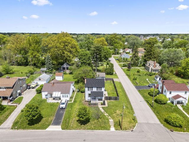 1676 E Lakeview Avenue, Columbus, OH 43224
