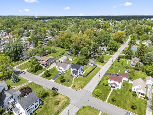 1676 E Lakeview Avenue, Columbus, OH 43224