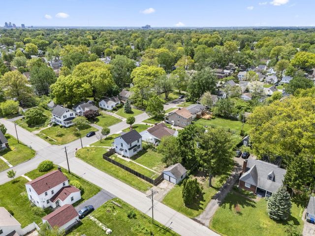 1676 E Lakeview Avenue, Columbus, OH 43224