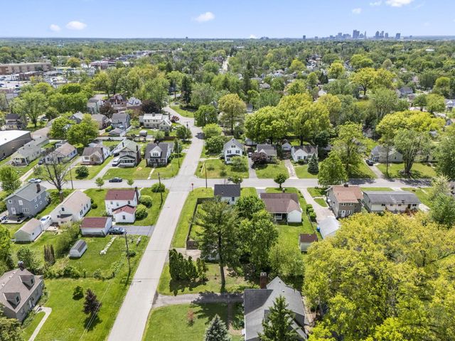 1676 E Lakeview Avenue, Columbus, OH 43224