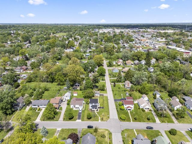 1676 E Lakeview Avenue, Columbus, OH 43224