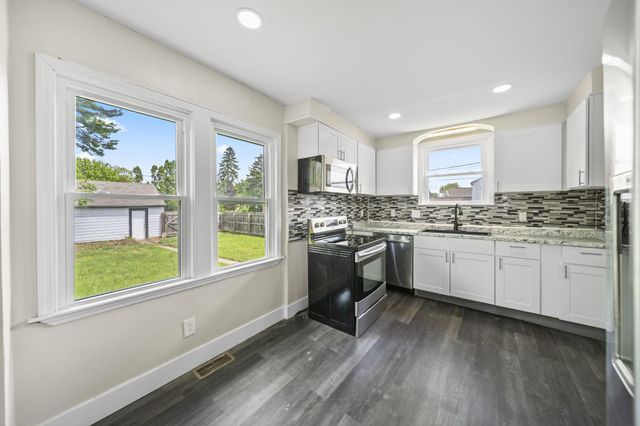 1676 E Lakeview Avenue, Columbus, OH 43224
