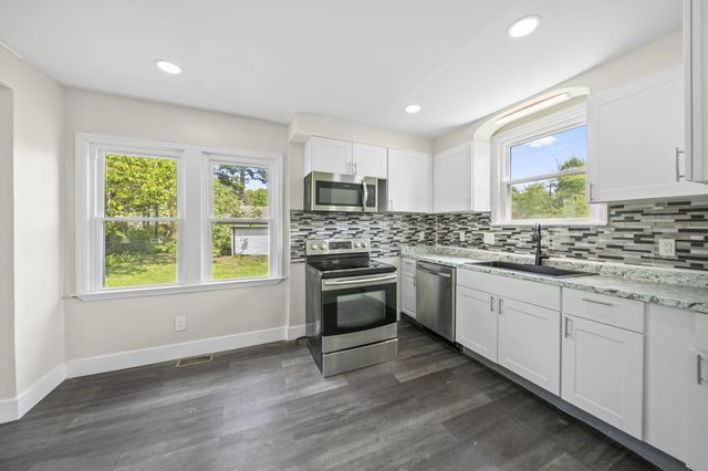 1676 E Lakeview Avenue, Columbus, OH 43224