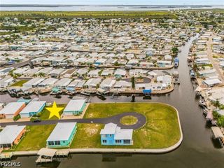 3018 Trawler LN, St James City, FL 33956