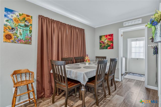 2041 County Road 240, Gonzales, TX 78629