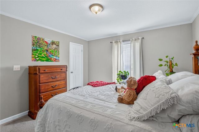 2041 County Road 240, Gonzales, TX 78629