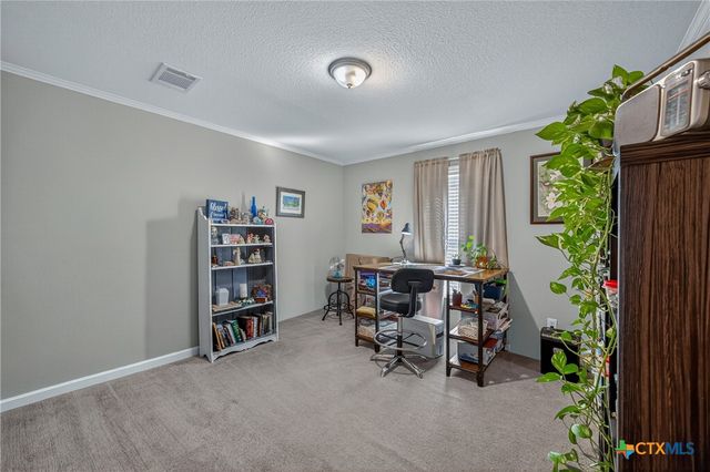 2041 County Road 240, Gonzales, TX 78629