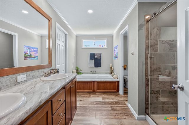 2041 County Road 240, Gonzales, TX 78629