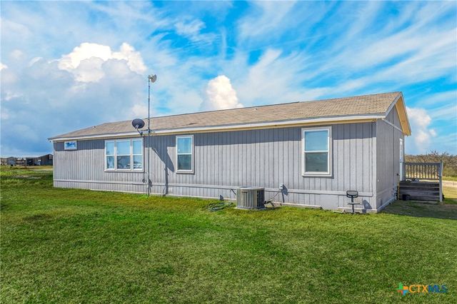 2041 County Road 240, Gonzales, TX 78629