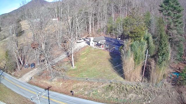 778 Dry Branch Road, Irvine, KY 40336