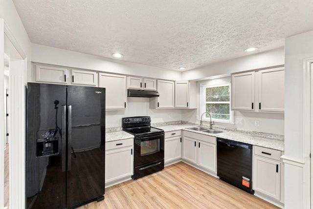 3709 Cali Court, Lexington, KY 40517