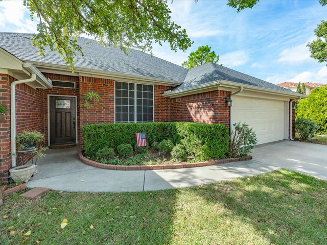 2106 Ridgewood Drive, Bridgeport, TX 76426