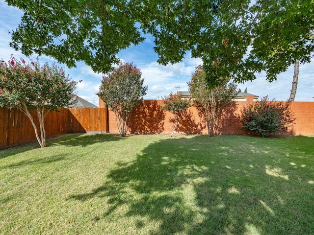 2106 Ridgewood Drive, Bridgeport, TX 76426